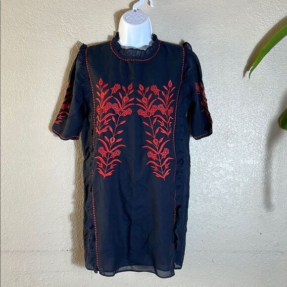 Zara mini Black and Red Embroidered Dress - Picture 2 of 9